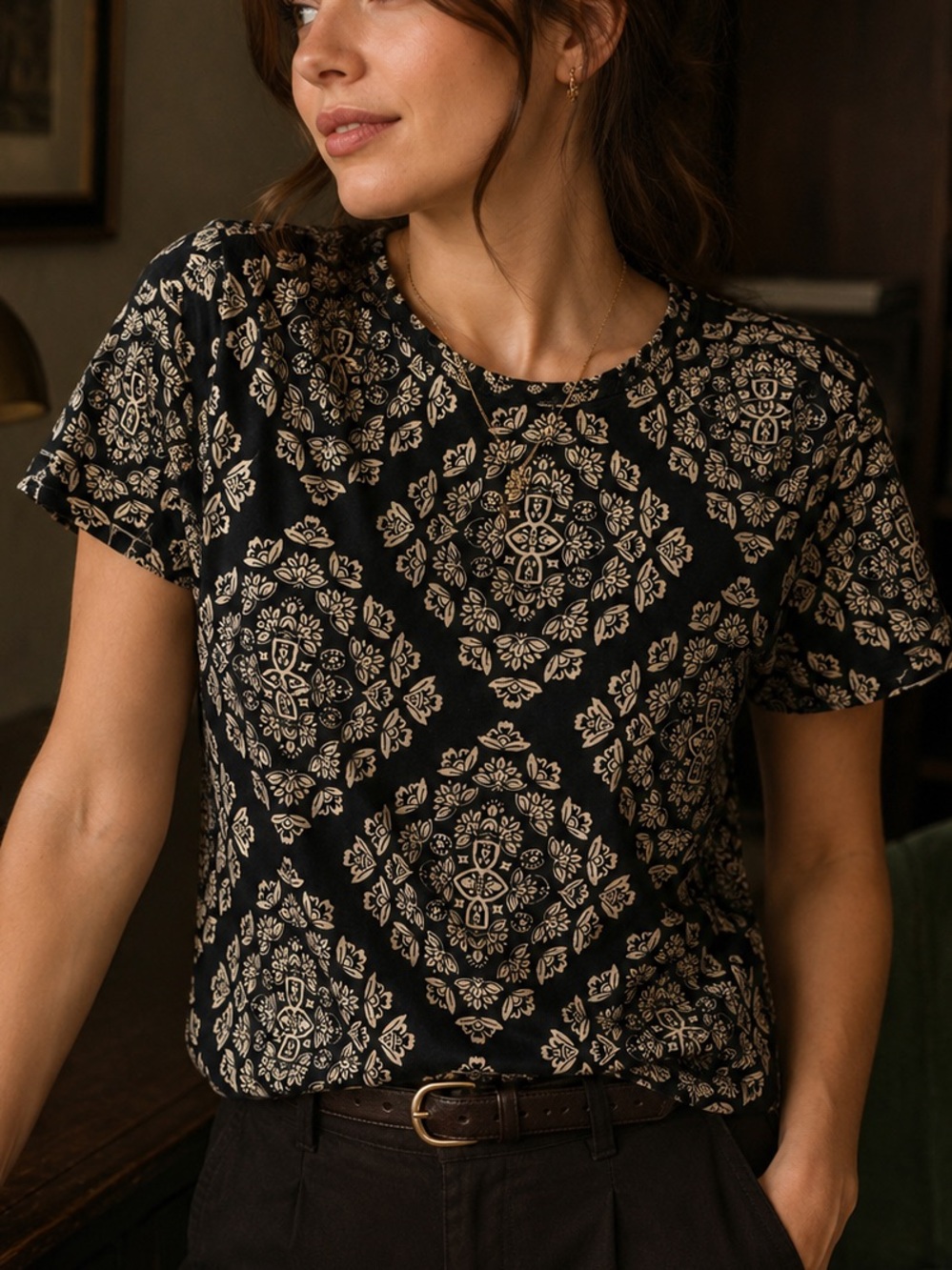 Croft & Barrow Black Cream Damask Print Tee Medium 100% Cotton Classic Fit